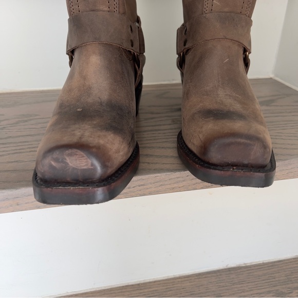 NWOB Frye Harness Leather 12R Boots in Smoke Brown - Picture 10 of 13